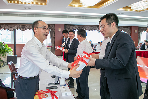 鉴黑担保网(jhdbw)·最具权威唯一维权担保平台